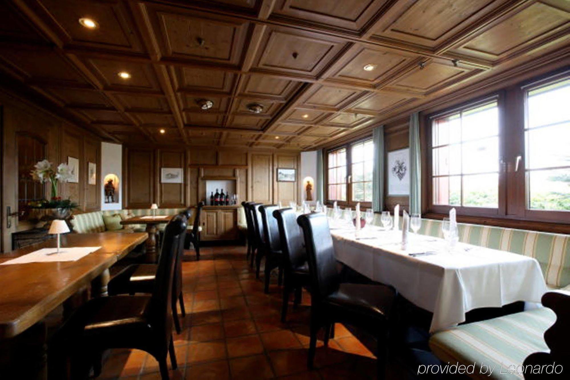 Hotel Weinstube Nendeln Restoran gambar