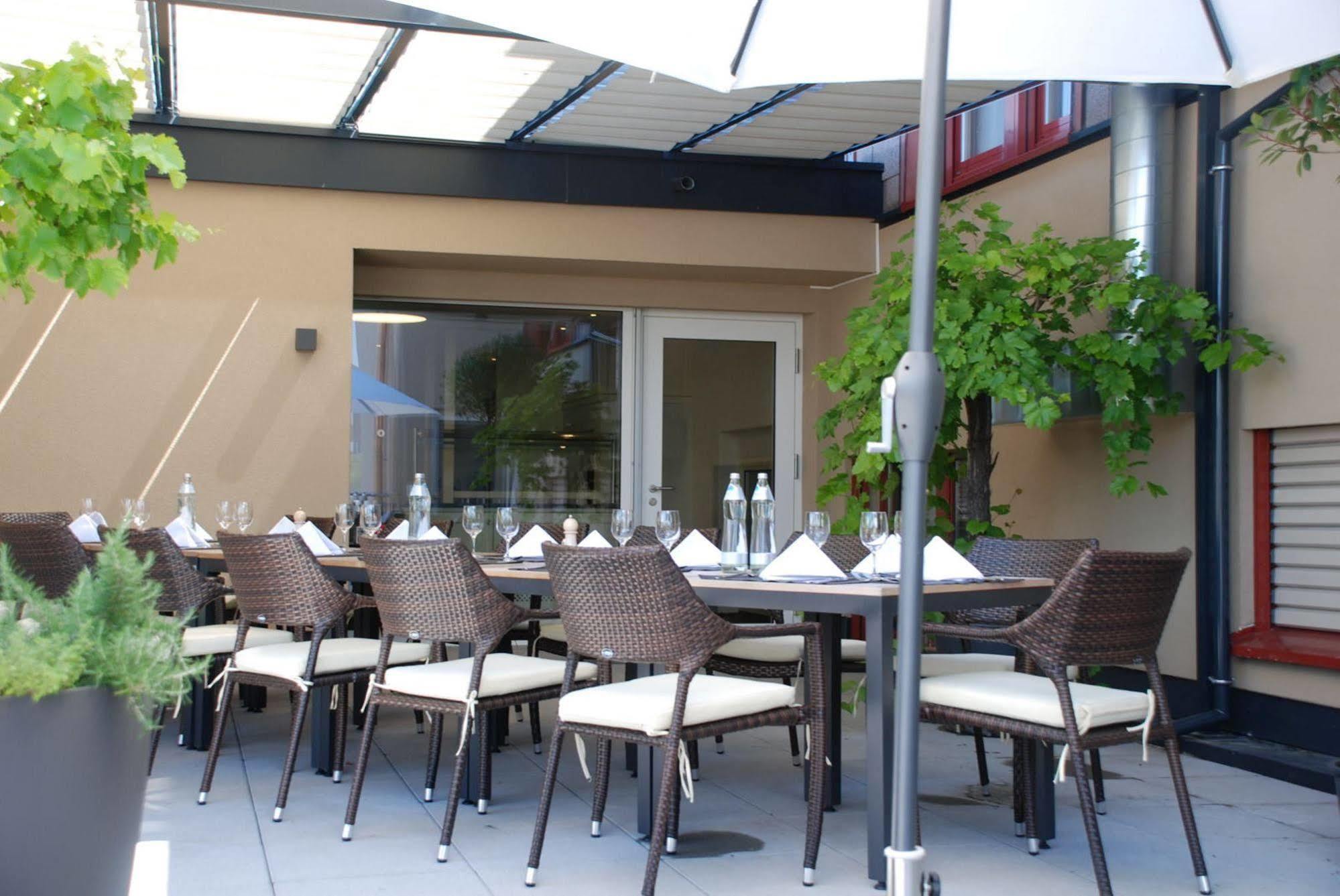 Hotel Weinstube Nendeln Luaran gambar